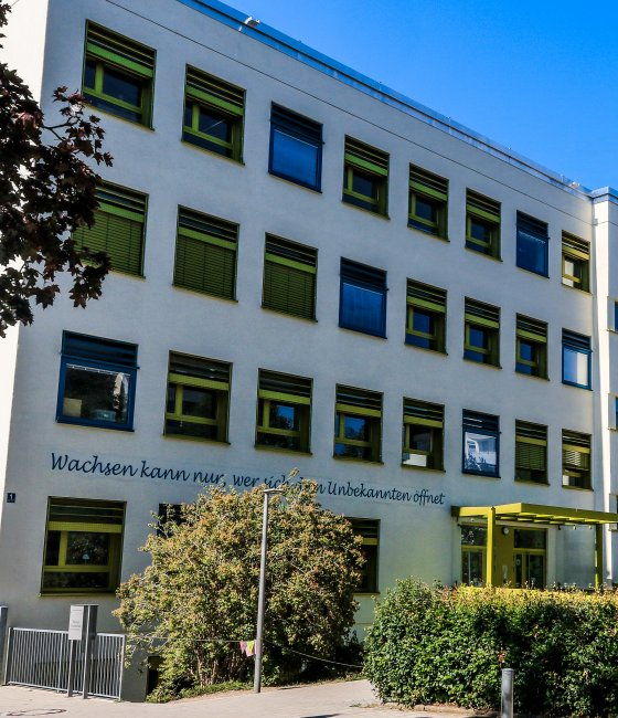 Einweihung Wittelsbacher Mittelschule und Theresen-Grundschule 